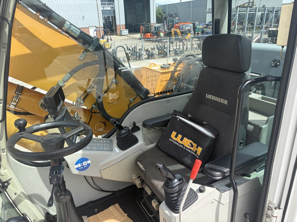 liebherr a 900 c 2008 te koop bij Jaap Verboon