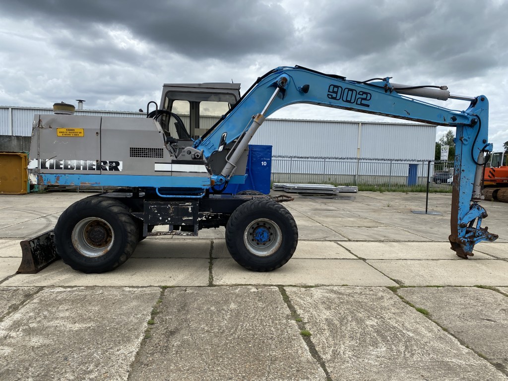 liebherr a902 te koop bij Jaap Verboon