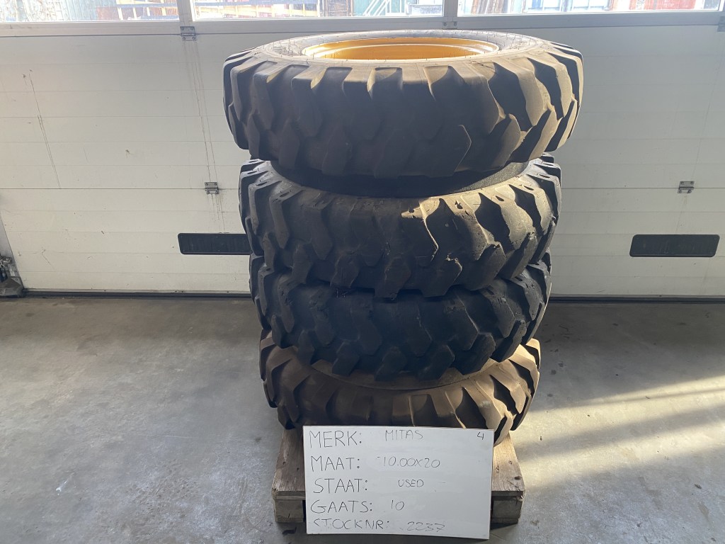 mitas 10.00x20 te koop bij Jaap Verboon