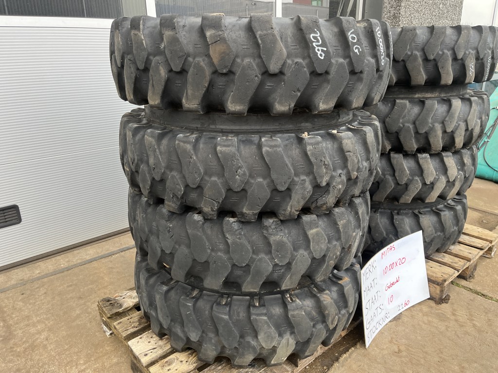 mitas 10.00x20 te koop bij Jaap Verboon