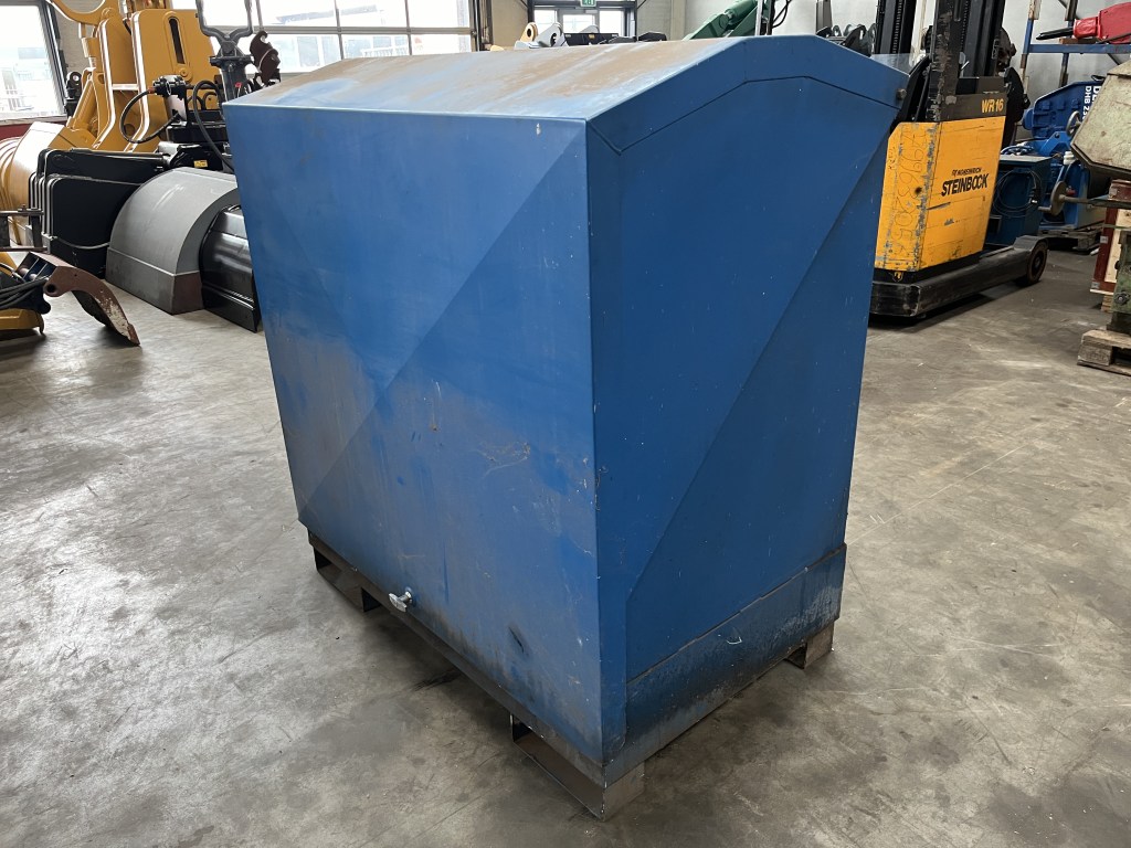 olie opslag bak te koop bij Jaap Verboon