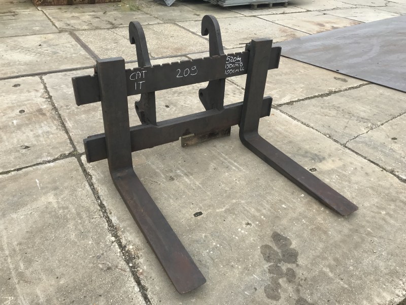 palletvorken cat it te koop bij Jaap Verboon