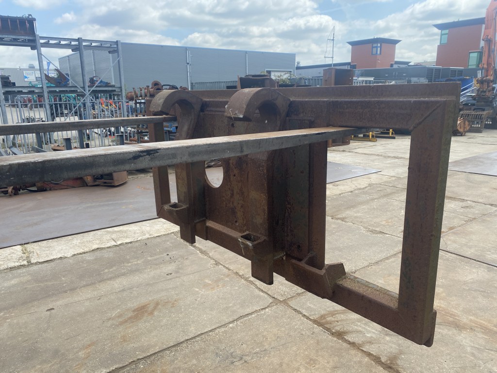 palletvorken-frame systeem2000 te koop bij Jaap Verboon