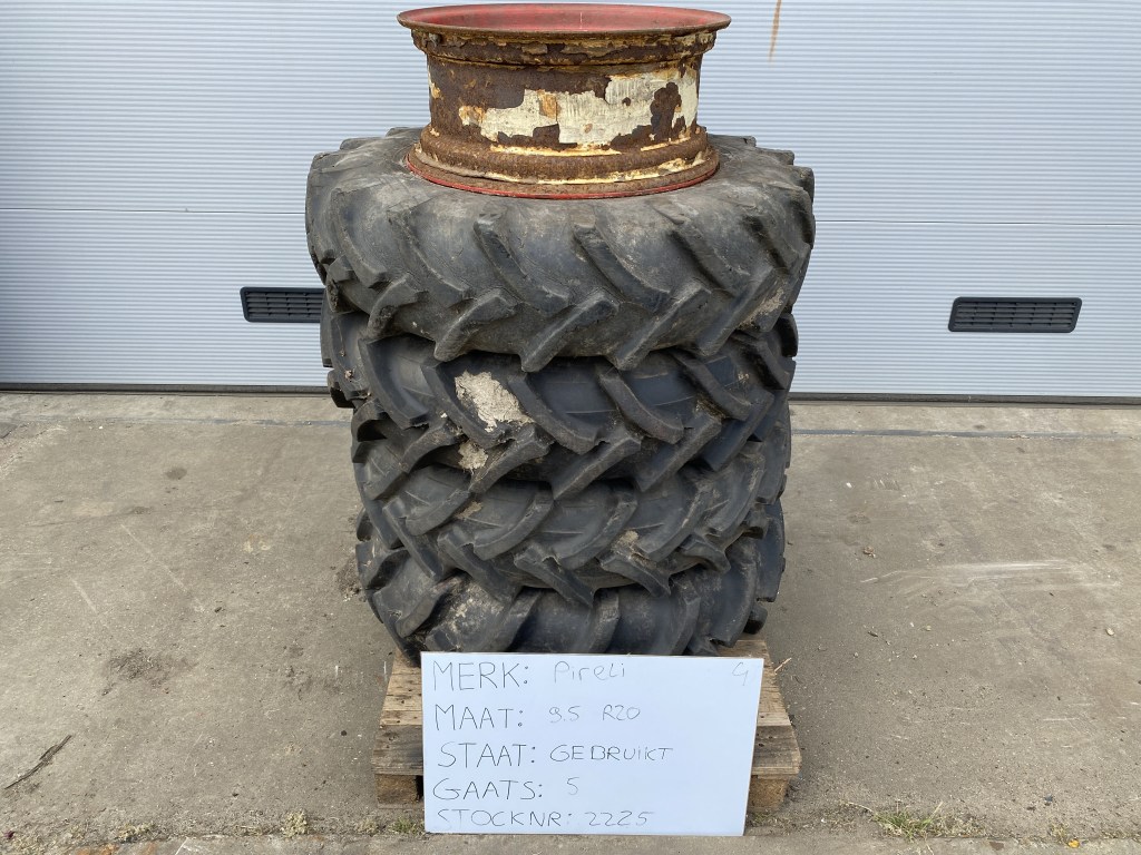 pirelli 9.5r20 te koop bij Jaap Verboon