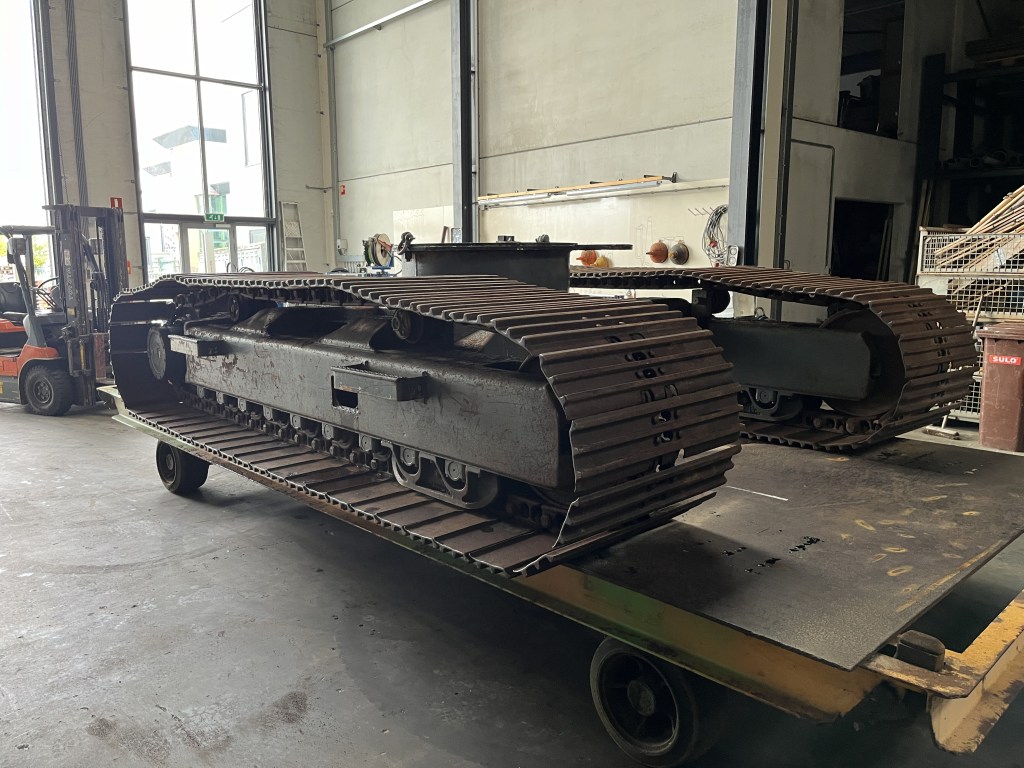 rupsonderstel graafmachine te koop bij Jaap Verboon