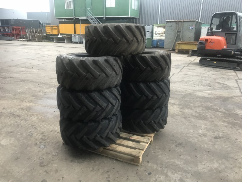 shovel banden 15.0/55-17 te koop bij Jaap Verboon