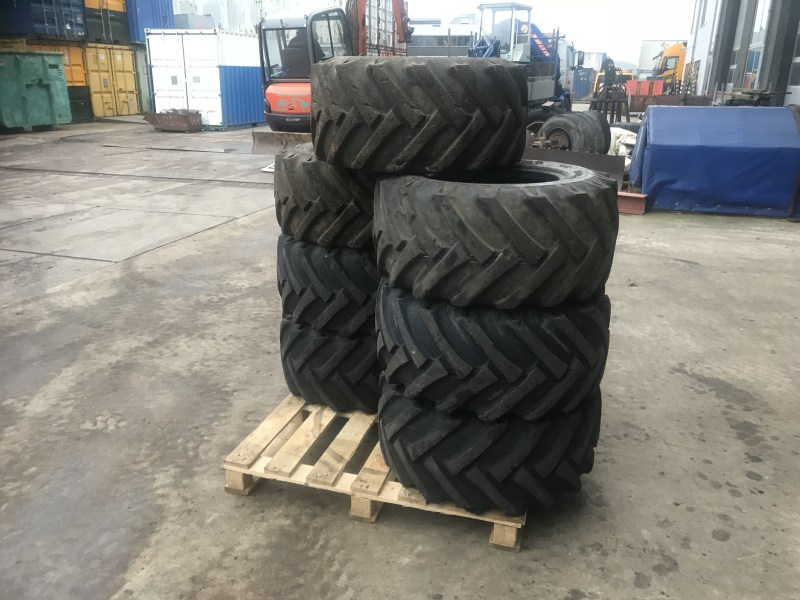 shovel banden 15.0/55-17 te koop bij Jaap Verboon