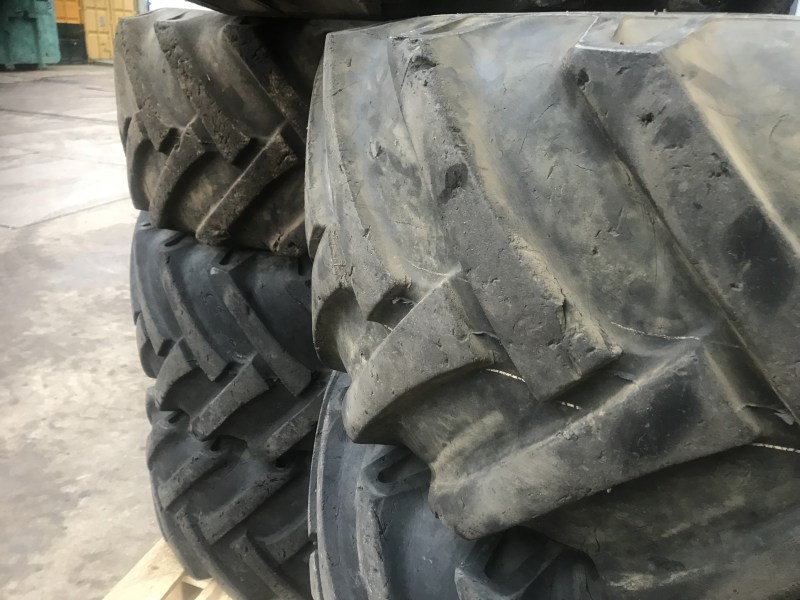 shovel banden 15.0/55-17 te koop bij Jaap Verboon