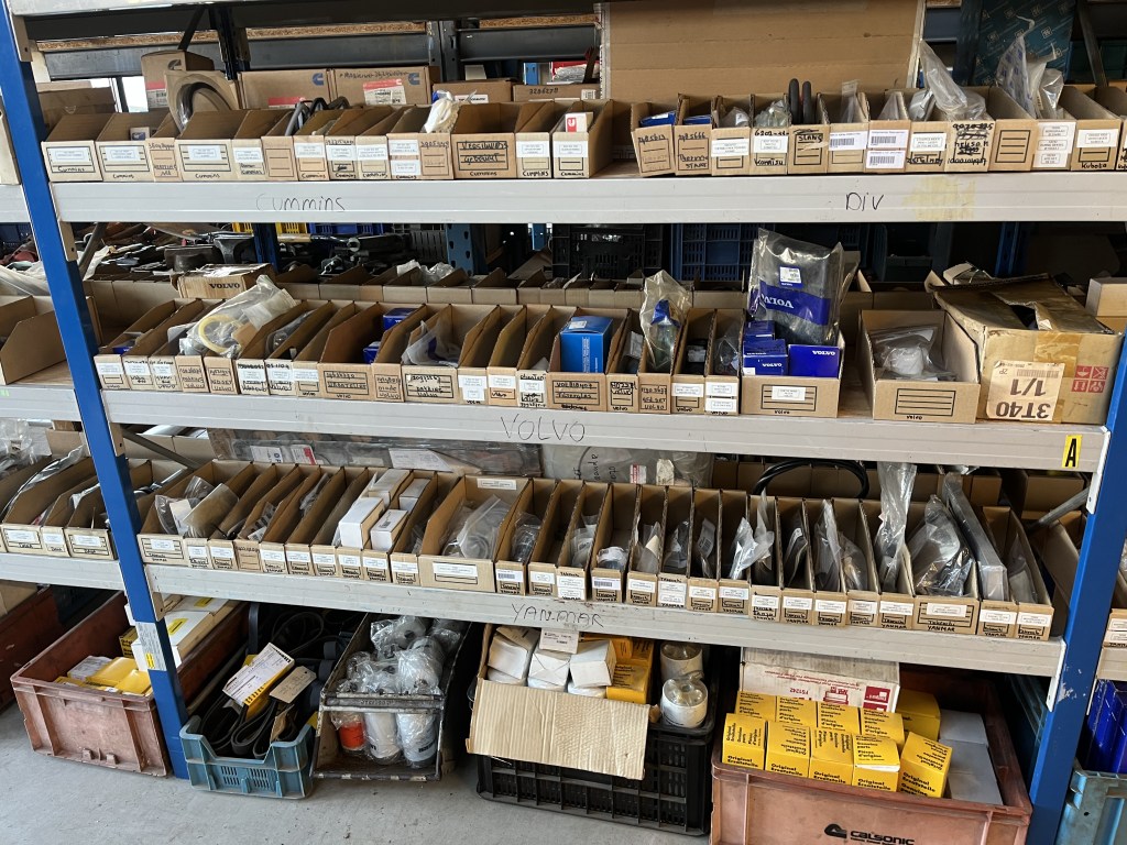 unused liebherr parts te koop bij Jaap Verboon