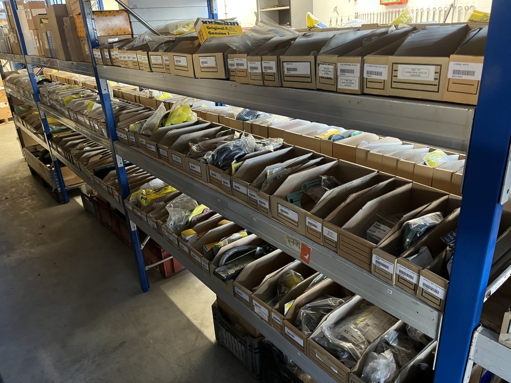 unused liebherr parts te koop bij Jaap Verboon