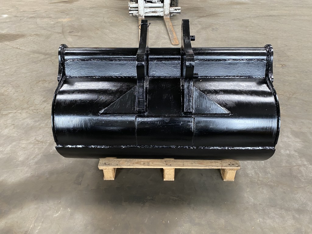 unused teeth bucket pinn 50mm te koop bij Jaap Verboon