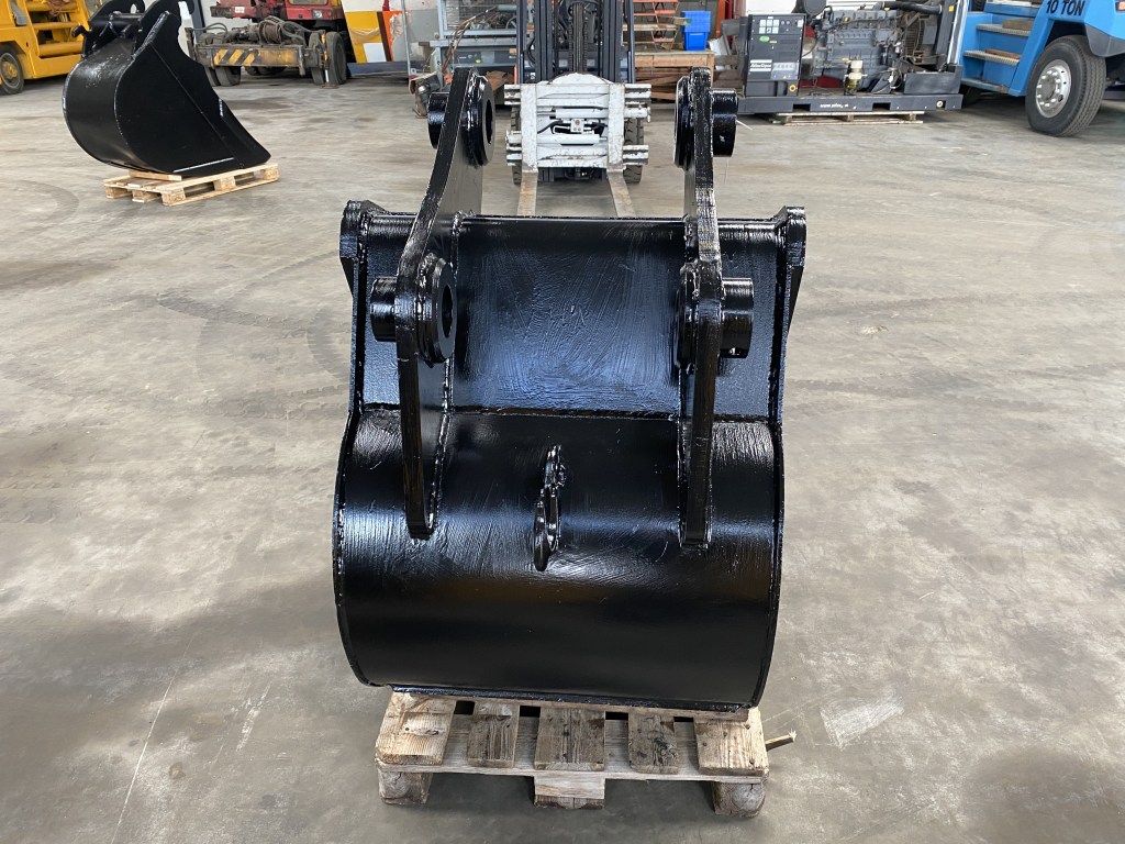 unused teeth bucket pinn 80mm te koop bij Jaap Verboon