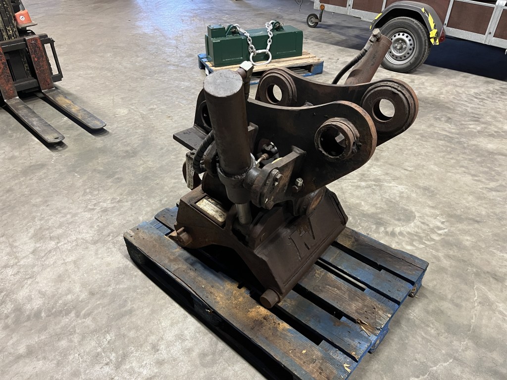 verachtert cwt-30 hitachi te koop bij Jaap Verboon